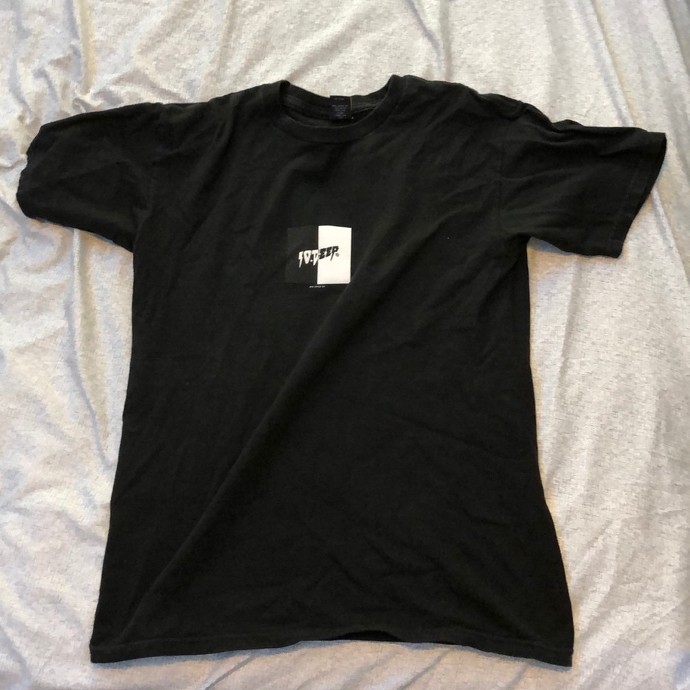 10 Deep tee